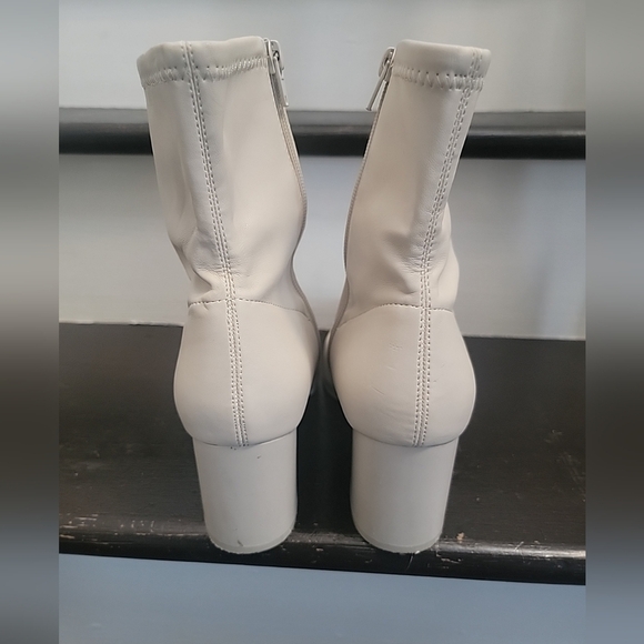 Aldo Priella Ankle boot Chunky Healed Boot In Color Bone Pointed Toe  US 9 - Picture 6 of 8